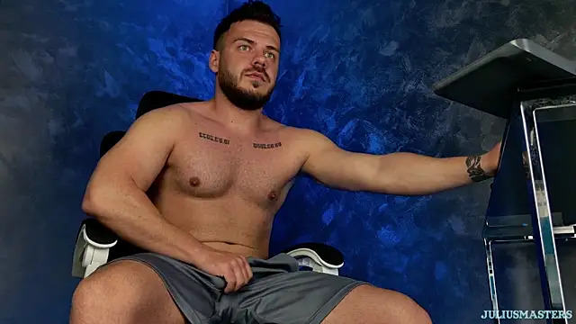 juliusmasters online show from April 2026 06:57:02 PM