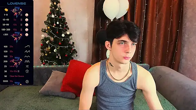 Aaron Boom online show from December 2024 01:43:01 AM