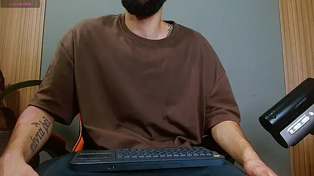 Mr WhiteCock online show from October 2025 12:19:01 AM