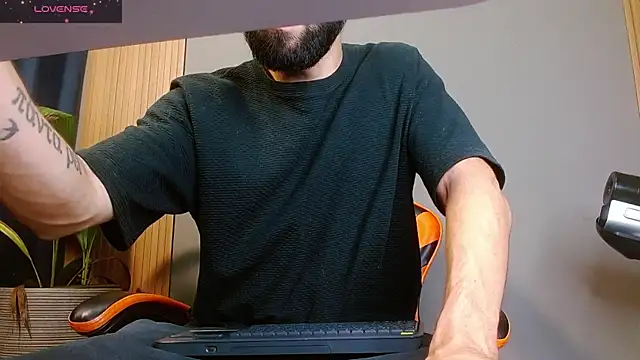 Mr WhiteCock online show from November 2025 12:13:01 AM