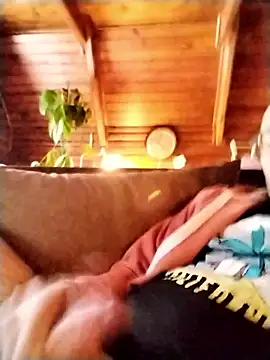 Snapshot of tomee83 chatting on January 2026 09:25:02 AM tomee83 online show from January 2026 09:25:02 AM