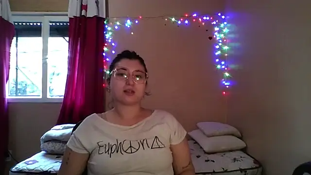 imsohornydacom online show from April 2026 04:19:01 PM