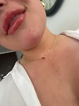 sukhakunis1 online show from February 2026 04:37:02 PM