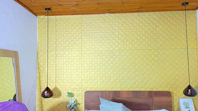 Snapshot of Squirter_pussybomb chatting on December 2024 03:21:02 AM Squirter pussybomb online show from December 2024 03:21:02 AM