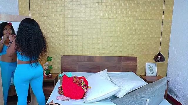 Snapshot of Squirter_pussybomb chatting on January 2025 03:44:02 AM Squirter pussybomb online show from January 2025 03:44:02 AM