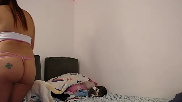 ZoeKuipers13 online show from March 2025 10:05:02 PM