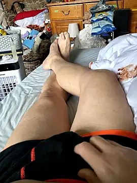 Snapshot of Russell1508 chatting on January 2026 11:37:02 AM Russell1508 online show from January 2026 11:37:02 AM