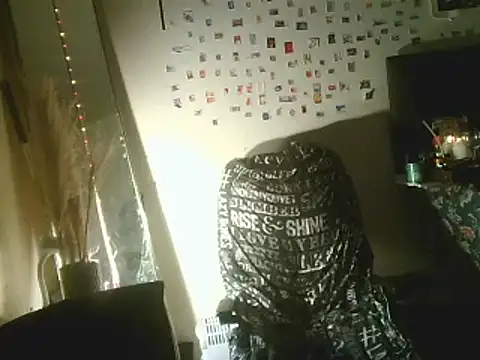 Snapshot of DaddyQuimHot chatting on February 2025 07:21:01 AM DaddyQuimHot online show from February 2025 07:21:01 AM