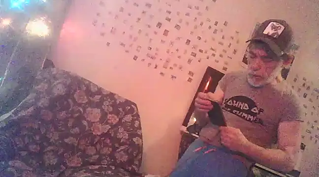 Snapshot of DaddyQuimHot chatting on March 2025 07:27:02 AM DaddyQuimHot online show from March 2025 07:27:02 AM