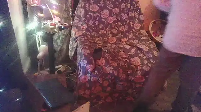 Snapshot of DaddyQuimHot chatting on March 2025 03:45:01 AM DaddyQuimHot online show from March 2025 03:45:01 AM