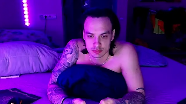 Snapshot of baphomet_from_ice chatting on April 2026 05:52:02 PM baphomet from ice online show from April 2026 05:52:02 PM