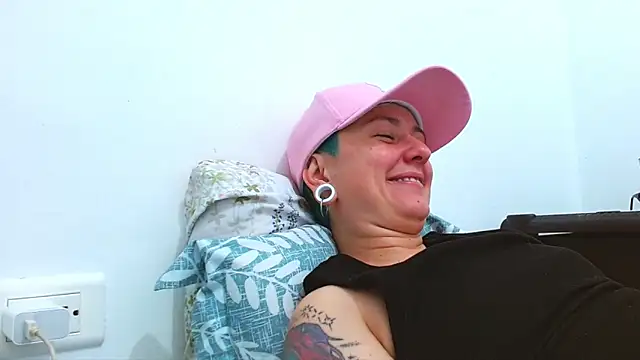 tomboyblue online show from February 2026 06:11:02 PM