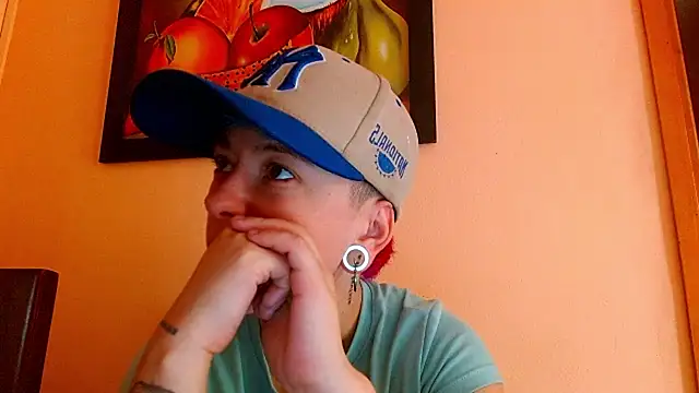 Snapshot of tomboyblue chatting on June 2026 03:24:02 PM tomboyblue online show from June 2026 03:24:02 PM