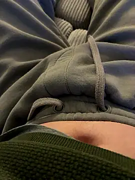 Snapshot of DurableFog chatting on February 2026 04:22:01 PM DurableFog online show from February 2026 04:22:01 PM