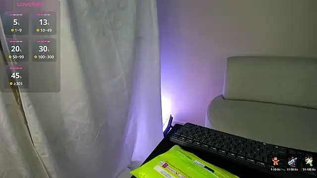 Snapshot of dahian_carter chatting on May 2026 09:24:01 AM dahian carter online show from May 2026 09:24:01 AM