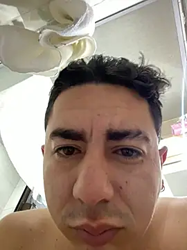 DanielGomez9 online show from February 2025 12:47:01 PM