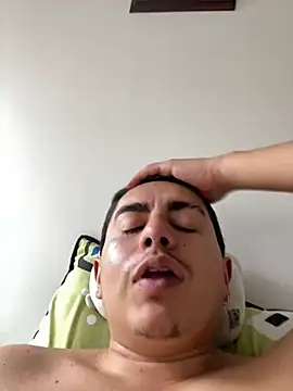 DanielGomez9 online show from March 2025 08:31:02 PM