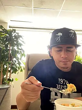 DanielGomez9 online show from September 2025 05:16:02 PM