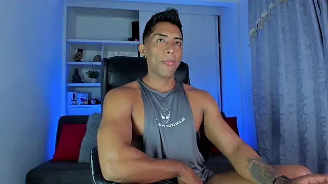 Couple muscle1 online show from December 2024 02:44:01 PM