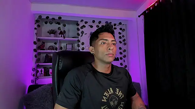 Couple muscle1 online show from January 2025 09:20:01 PM