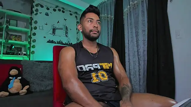 Couple muscle1 online show from November 2025 04:40:01 PM