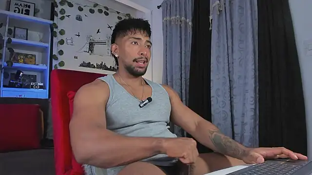 Couple muscle1 online show from February 2026 10:18:01 PM