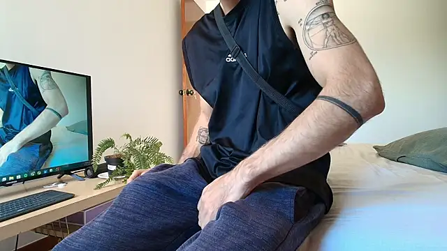 Snapshot of ALEJANDRO_BIGCOCK chatting on July 2026 12:19:02 PM ALEJANDRO BIGCOCK online show from July 2026 12:19:02 PM