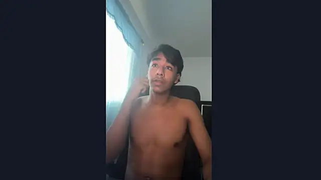 Snapshot of Tyler_prince chatting on January 2026 07:15:02 PM Tyler prince online show from January 2026 07:15:02 PM