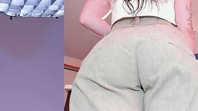 Snapshot of Siouxsie_cenobite chatting on April 2026 11:09:01 AM Siouxsie cenobite online show from April 2026 11:09:01 AM