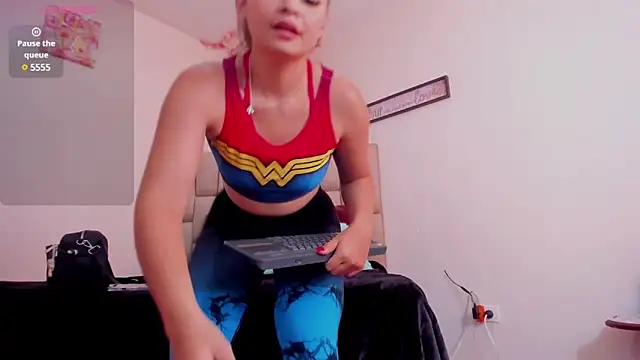 Snapshot of celeste_anderson chatting on December 2024 09:00:02 PM celeste anderson online show from December 2024 09:00:02 PM