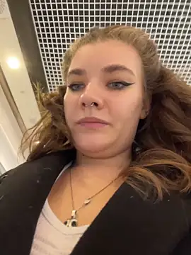 Snapshot of Holy_Tereza chatting on April 2026 03:36:01 PM Holy Tereza online show from April 2026 03:36:01 PM