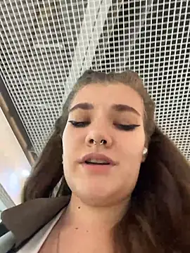 Snapshot of Holy_Tereza chatting on May 2026 03:42:02 PM Holy Tereza online show from May 2026 03:42:02 PM