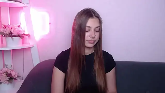 Snapshot of MilanaAngelAs chatting on July 2026 04:40:01 AM MilanaAngelAs online show from July 2026 04:40:01 AM