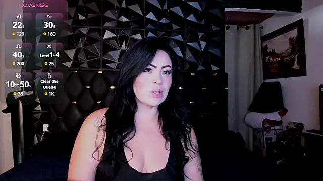 Snapshot of charlottemeyerr chatting on January 2025 06:06:01 PM charlottemeyerr online show from January 2025 06:06:01 PM