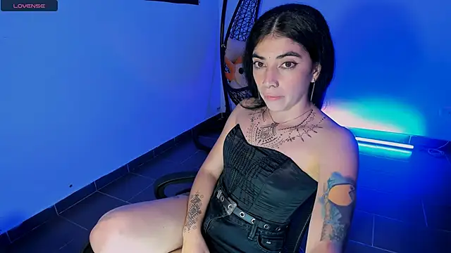 Nina-monroe online show from February 2026 12:00:02 AM