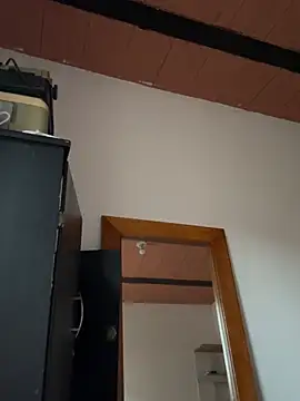 Snapshot of ViolettaSummer chatting on February 2026 10:07:01 PM ViolettaSummer online show from February 2026 10:07:01 PM