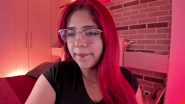 Snapshot of Rousse_Collinss chatting on January 2025 03:44:01 AM Rousse Collinss online show from January 2025 03:44:01 AM