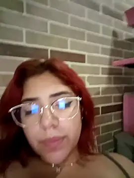 Snapshot of Rousse_Collinss chatting on February 2025 02:15:01 AM Rousse Collinss online show from February 2025 02:15:01 AM