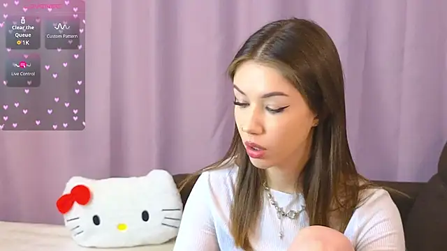 ellie kramer online show from December 2025 08:13:02 PM