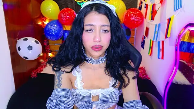 Snapshot of REDHOTTER_ chatting on June 2026 07:38:02 PM REDHOTTER online show from June 2026 07:38:02 PM