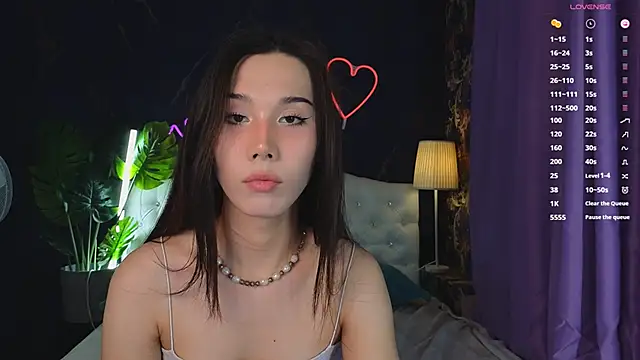 Snapshot of Kaia_Sunshine_Mia chatting on January 2025 03:32:02 PM Kaia Sunshine Mia online show from January 2025 03:32:02 PM