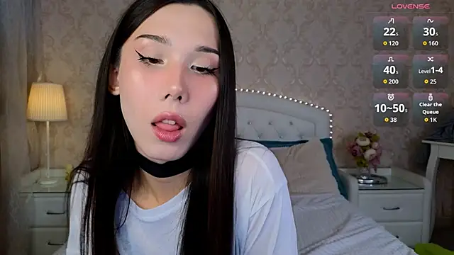 Snapshot of Kaia_Sunshine_Mia chatting on October 2025 11:44:01 AM Kaia Sunshine Mia online show from October 2025 11:44:01 AM