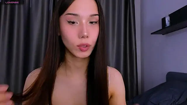 Snapshot of Kaia_Sunshine_Mia chatting on January 2026 02:44:01 PM Kaia Sunshine Mia online show from January 2026 02:44:01 PM