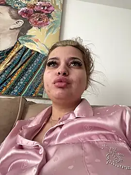 Snapshot of AllysonK chatting on February 2026 11:10:01 AM AllysonK online show from February 2026 11:10:01 AM