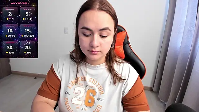 maryluna95 online show from February 2026 05:22:02 PM