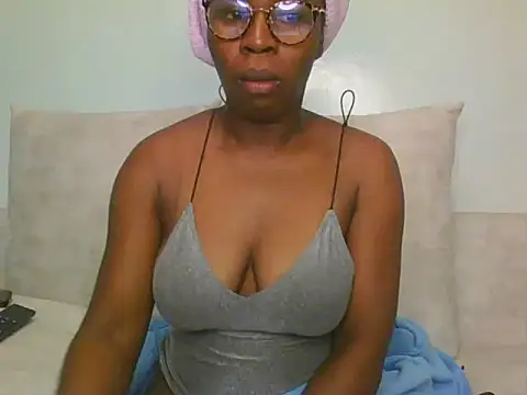 Snapshot of lisaa544 chatting on July 2026 04:06:02 AM lisaa544 online show from July 2026 04:06:02 AM