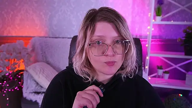 CoolTatis online show from February 2026 07:12:01 AM