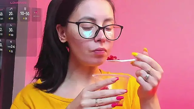 RitaSonnet online show from March 2025 03:48:02 PM