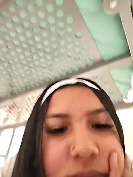 Snapshot of Alix_sweet22 chatting on December 2024 02:54:01 PM Alix sweet22 online show from December 2024 02:54:01 PM