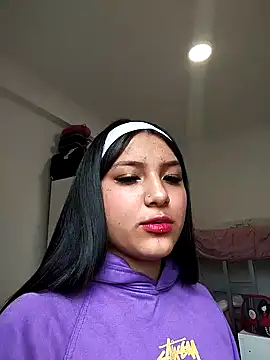 Snapshot of Alix_sweet22 chatting on January 2025 11:47:02 AM Alix sweet22 online show from January 2025 11:47:02 AM